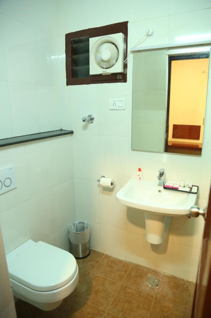 Hotel Sera Grand Chennai Exterior foto